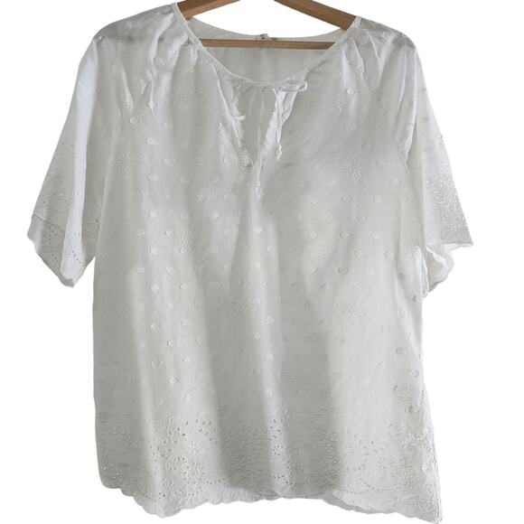Studio West White Cotton Eyelet Top Size Medium - Picture 1 of 9